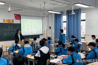 超高效表现！坎普21中15砍下42分7篮板